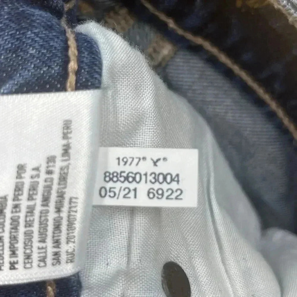 American Eagle TOMGIRL Denim Short Women’s Size 4 Raw Hem Distressed - Picture 10 of 13